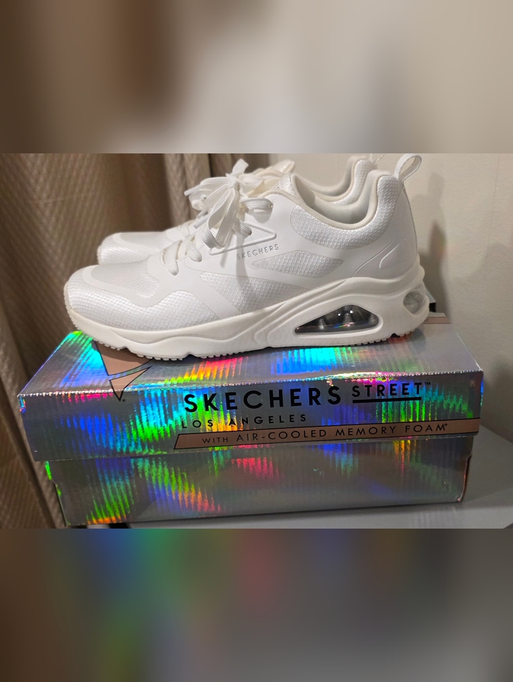 Skechers White Women's Sneakers